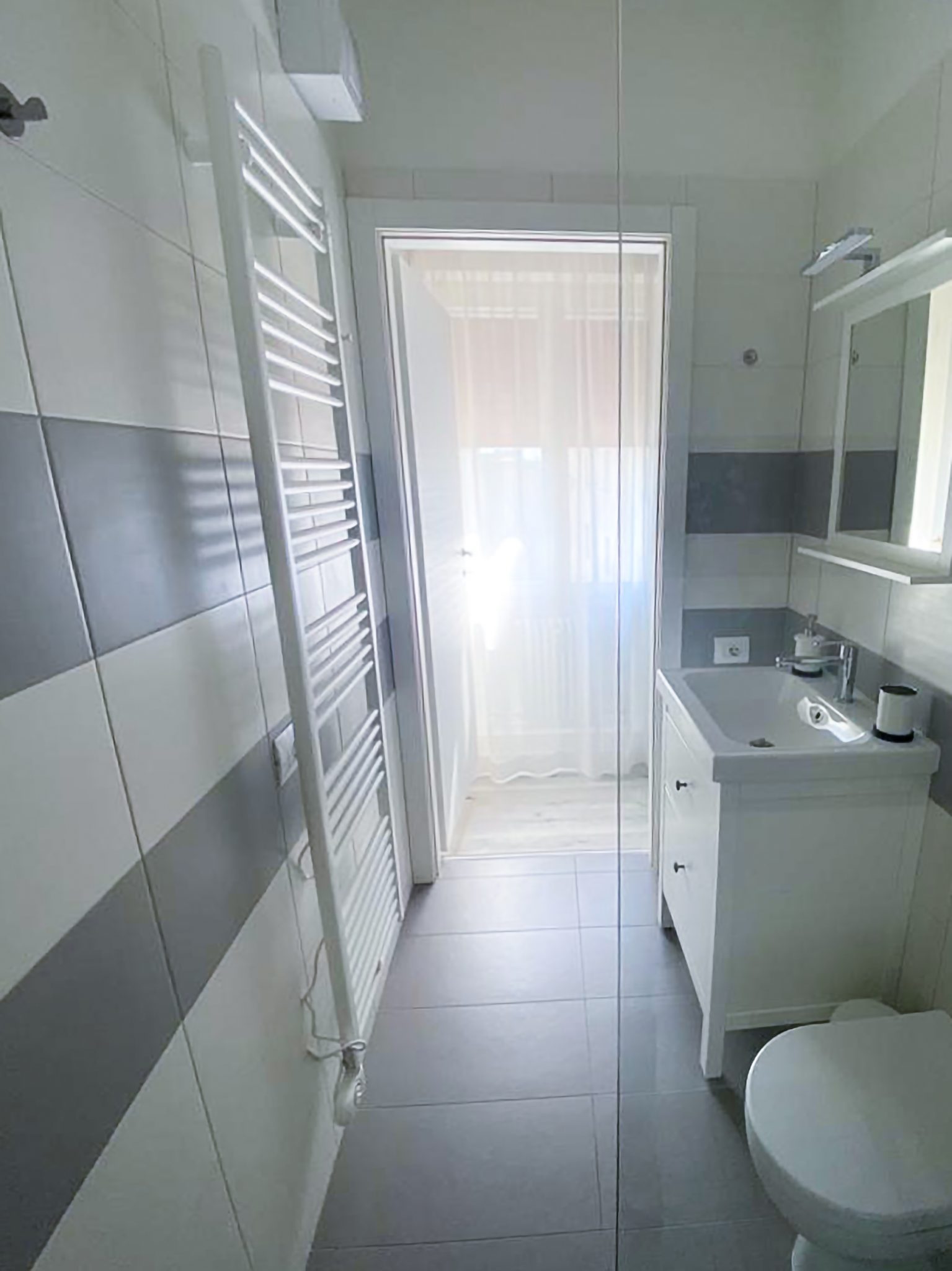 Bensone — bagno completo