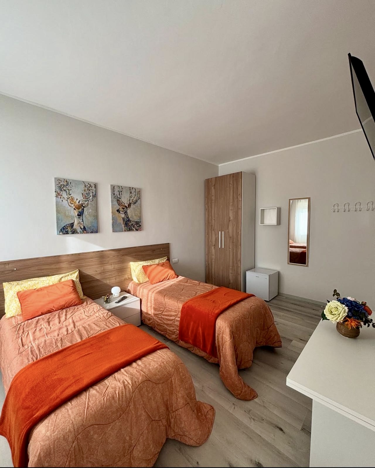 Bensone — camera con letti singoli